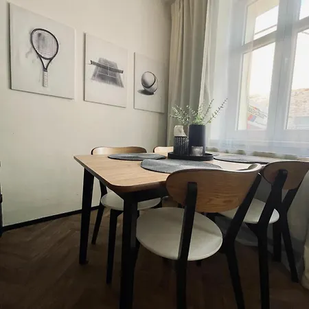 Noir Loft *